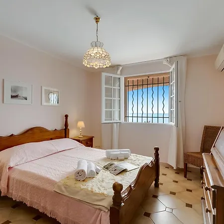 Casa Del Sole - Sea View & Swimming Pool